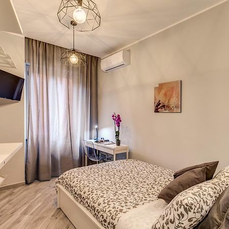 Lux Apartment Rom Eksteriør billede